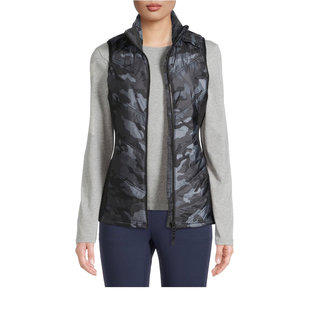 Avia Women's Performance Quilted Vest Blue Camo